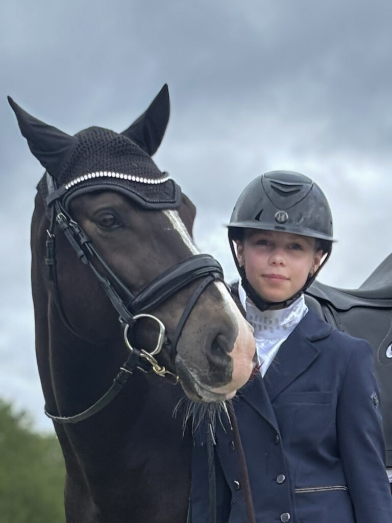 Nora Næs Haug (14) og ponnien Steendieks Catalido er klare for nye utfordringer som fersk landslagsekvipasje i dressur.