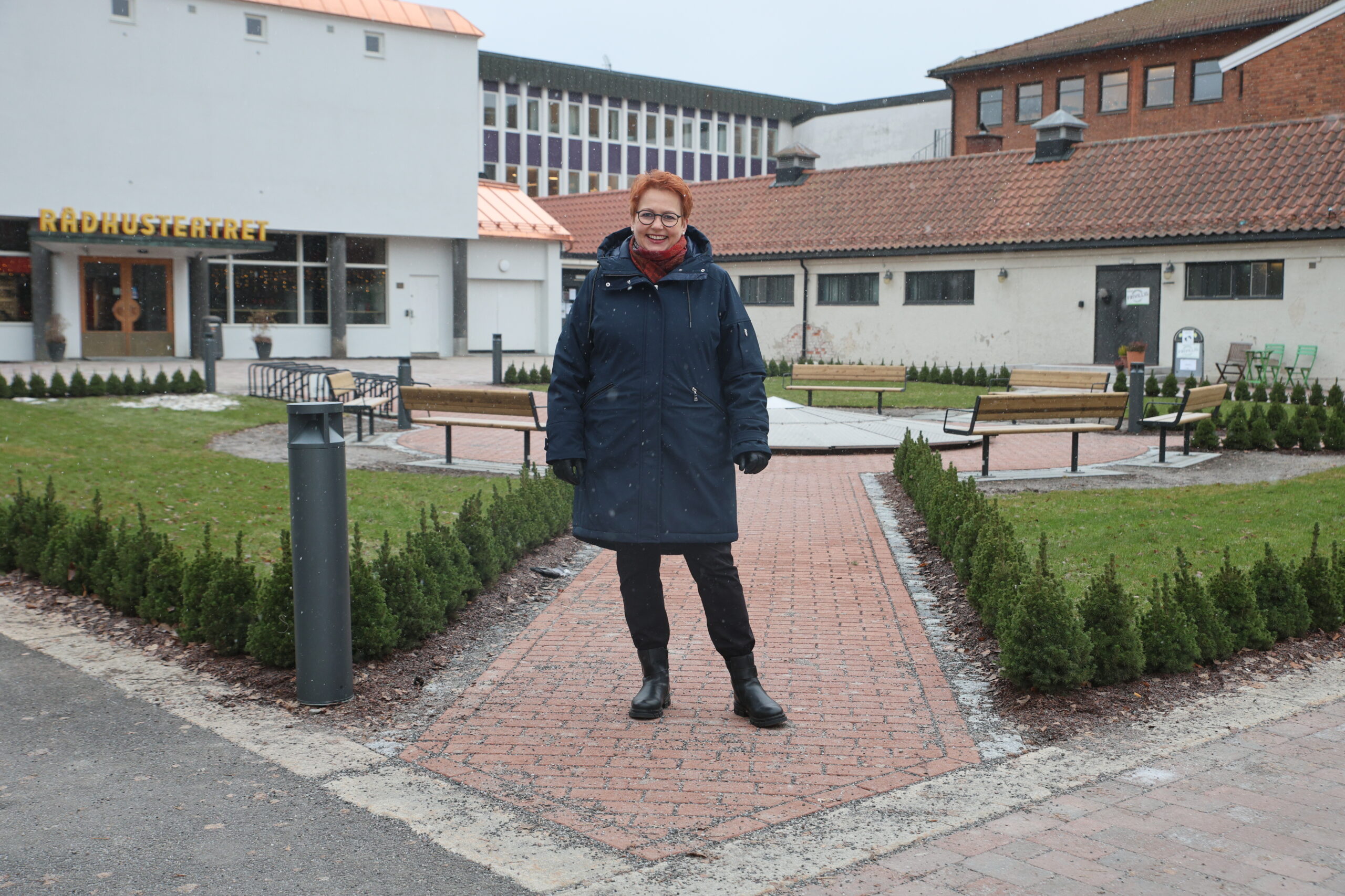 Teaterparken og fasaden på Rådhus-teatret har også fått seg et løft.