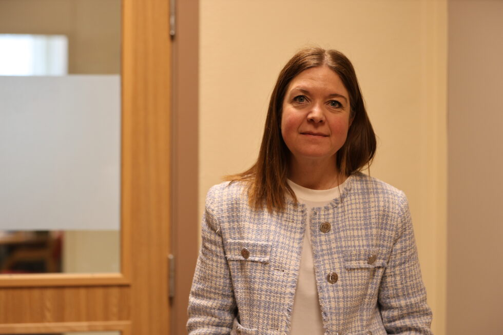 Kommunalsjef for helse og mestring June Jurgensen la frem rapporten for de folkevalgte.