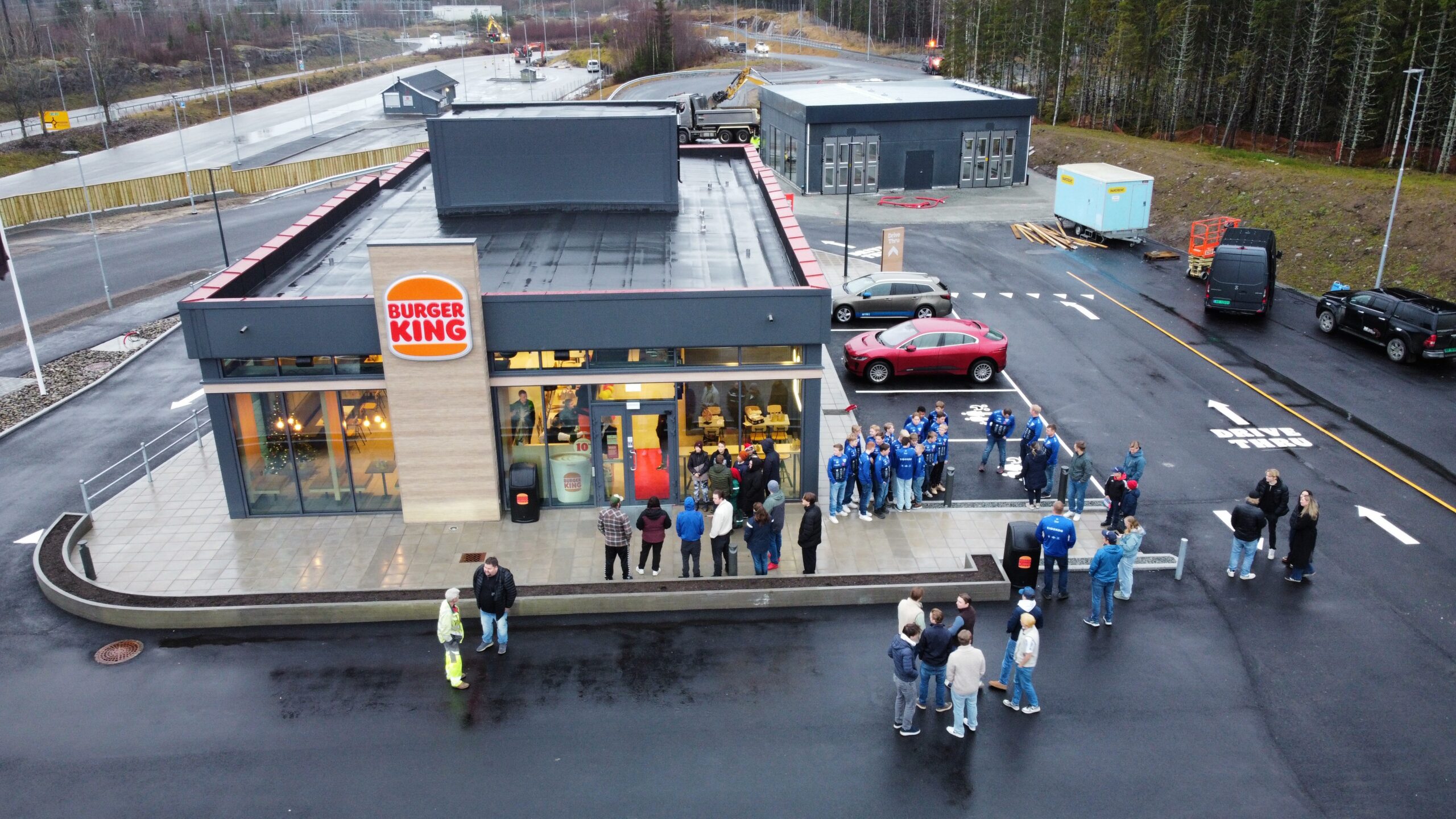 Det var folksomt utenfor Burger King da de åpnet i Kongsvinger torsdag.