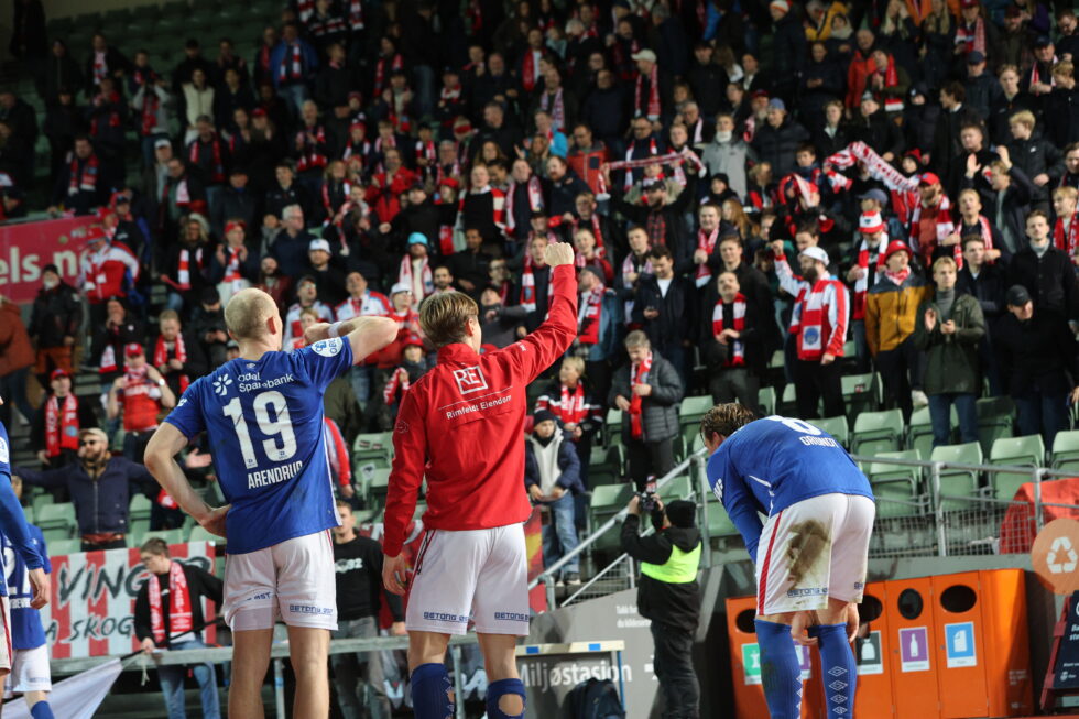 Det var ville scener da KIL møtte Lyn på Bislett på slutten av sesongen. Til neste år ligger det an igjen til å bli en publikumsfest.
