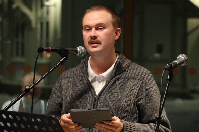 Oskar Aanmoen syns det er gledelig at det er stor interesse rundt lokalhistorie. — Foto: Kai Roger Lindberget
