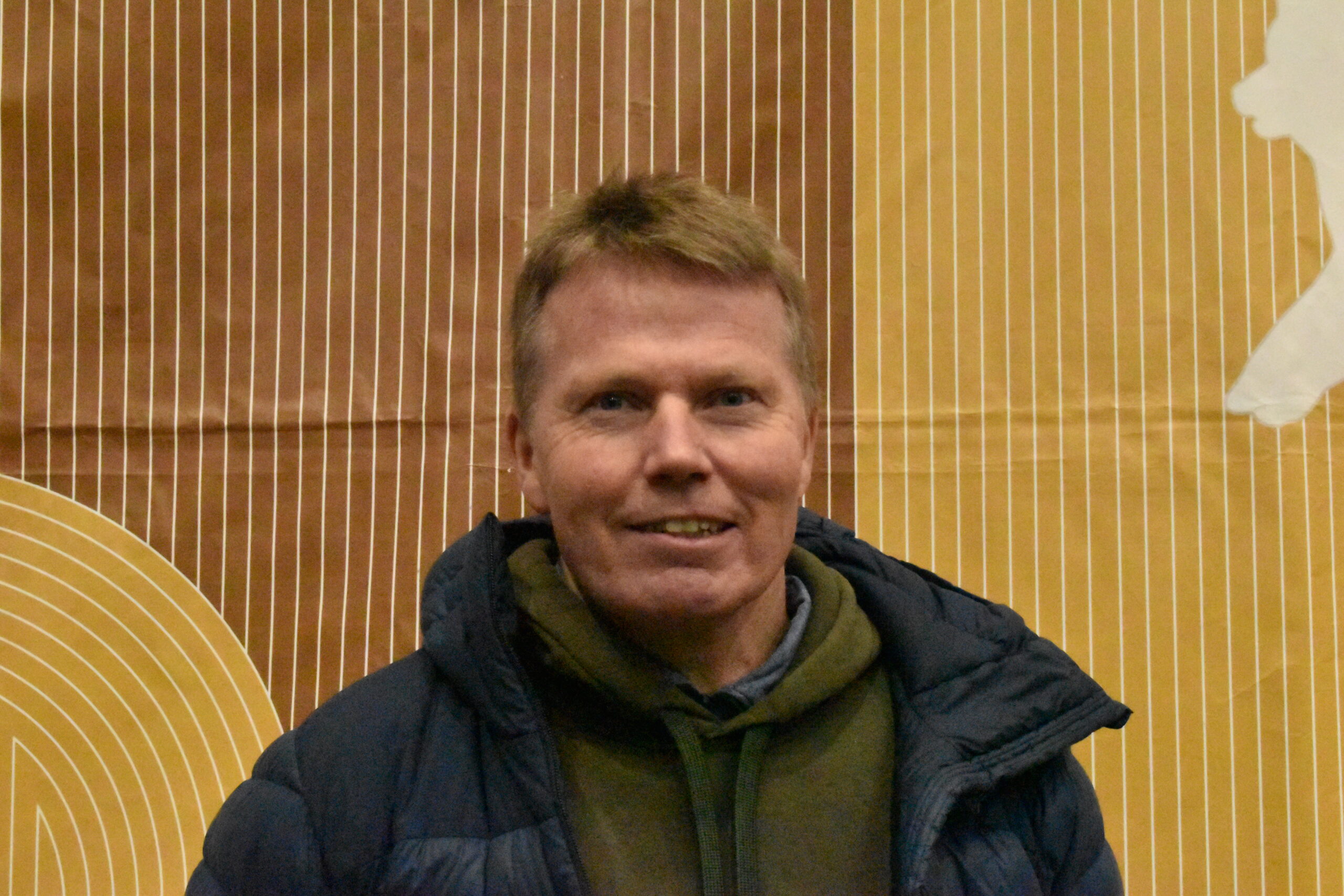Jan Egil Eide har drevet med agility lenge, og har vært nominert til å være dommer på verdensmesterskap flere ganger.