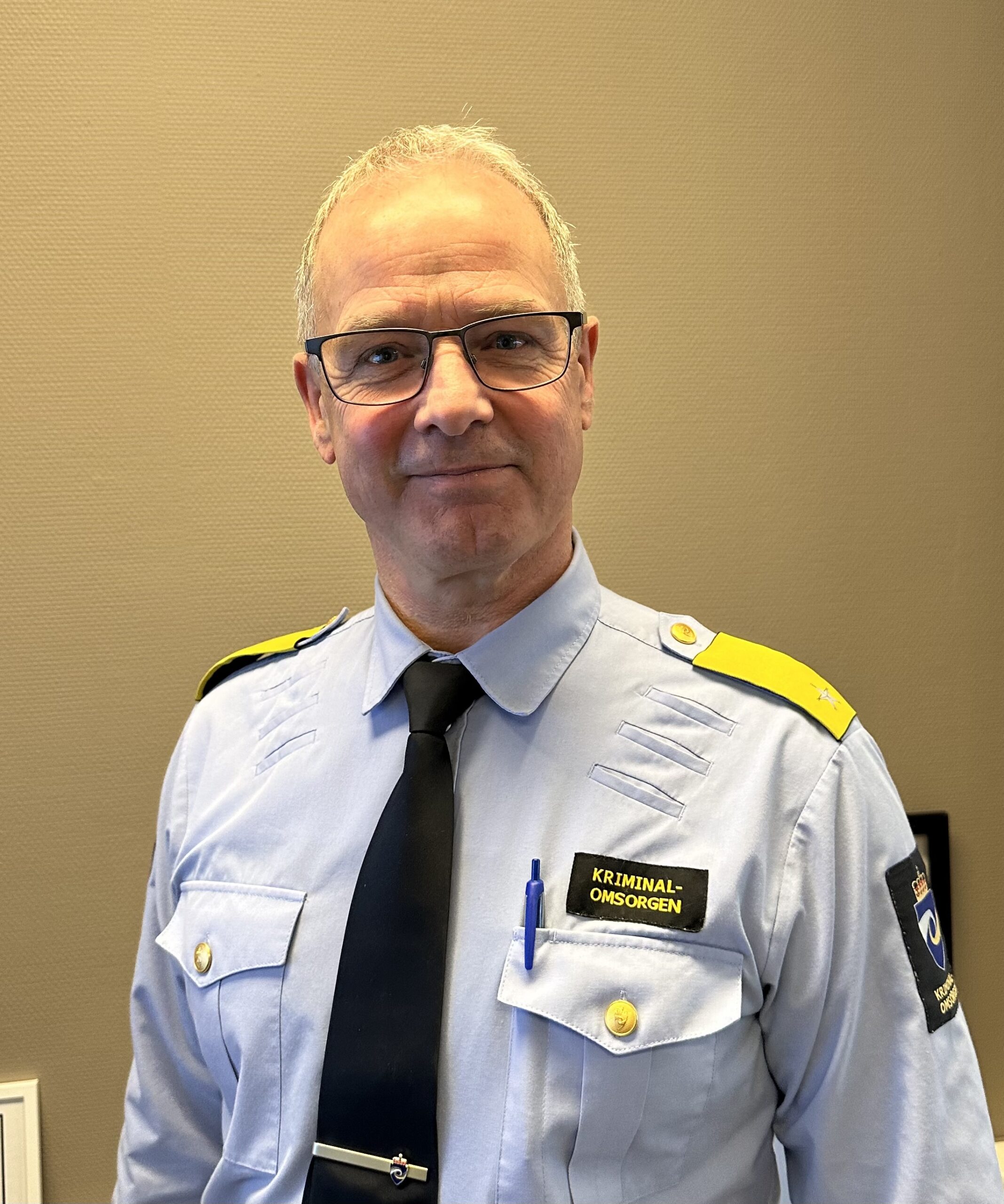 Ola Busterud, avdelingsleder hos Kriminalomsorgen Innlandet, ser frem til å motta søknader fra de som ønsker sommerjobb som fengselsbetjent.