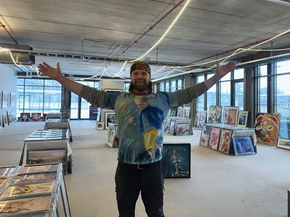 Aune Sand gleder seg til å vise frem familiens kunst til Kongsvingers befolkning