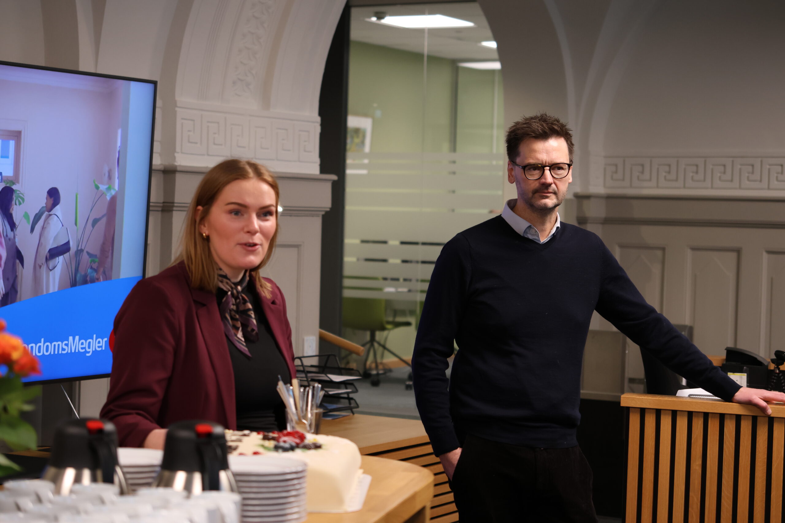 Camilla Sæther Andreassen, kunderådgiver i Sparebank1 Østlandet og Michael Oreld, prosjektleder i Sparebankstiftelsen Hedmark ønsket velkommen.