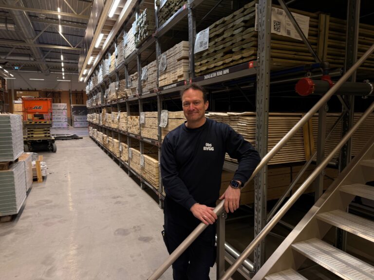 Varehussjef Bjørn F. Siegwarth kan snart ønske velkommen til sitt gedigne store byggevare-utsalg ved Byporten med over 5000 kvadratmeter butikkflate.