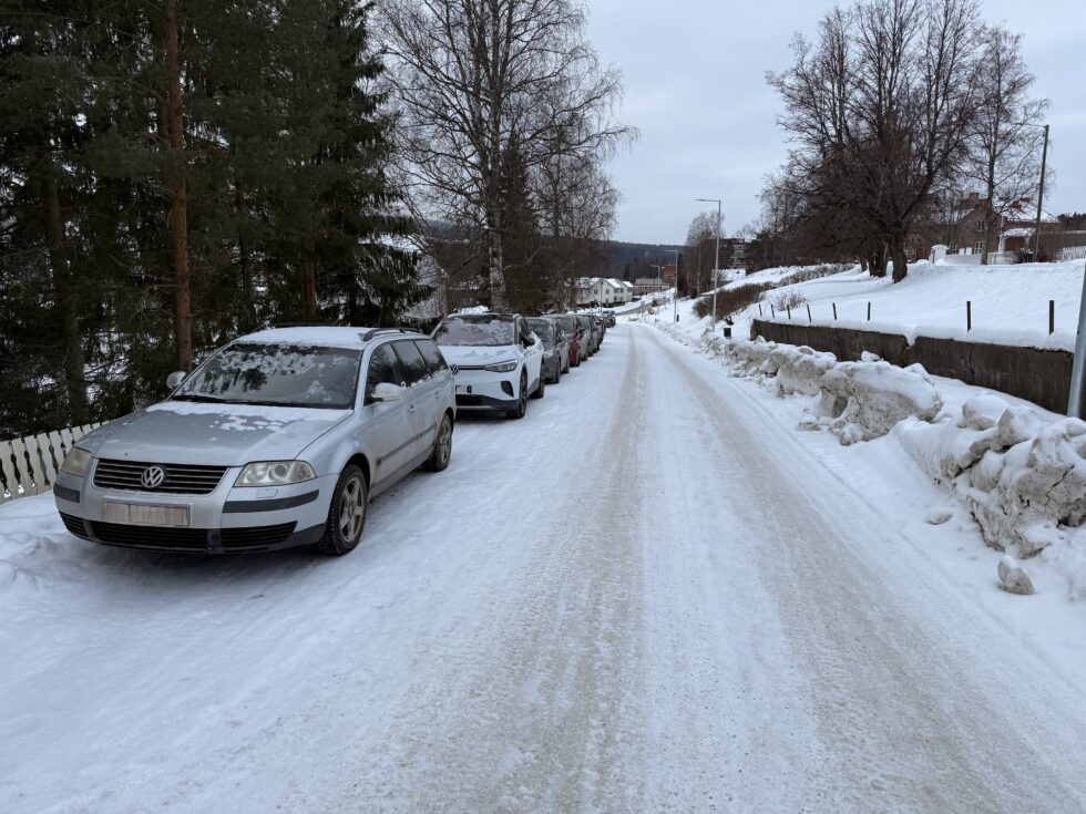 I sentrumsnære Tommelstadsgate er det fortsatt gratis å parkere. Nå kan dette bli endret til en time gratis parkering.