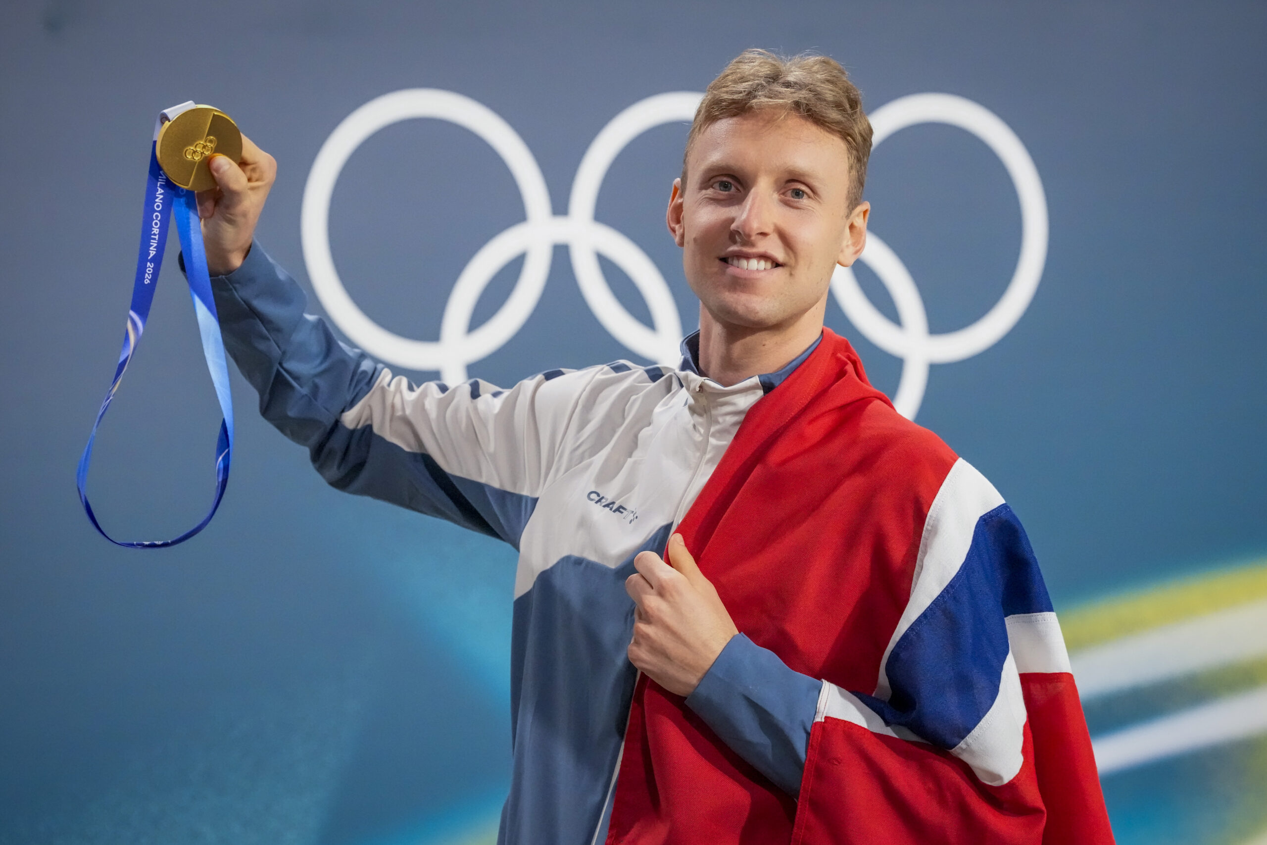 Eitrem satt også ny olympisk rekord på 5000 meter på 6.03,95.