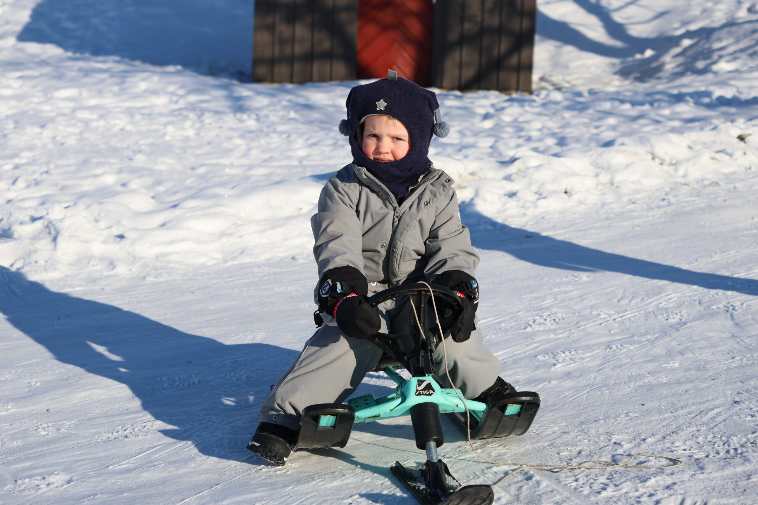 Ludvik Nygård (4 år ) syntes det var moro å kjøre kjelke.