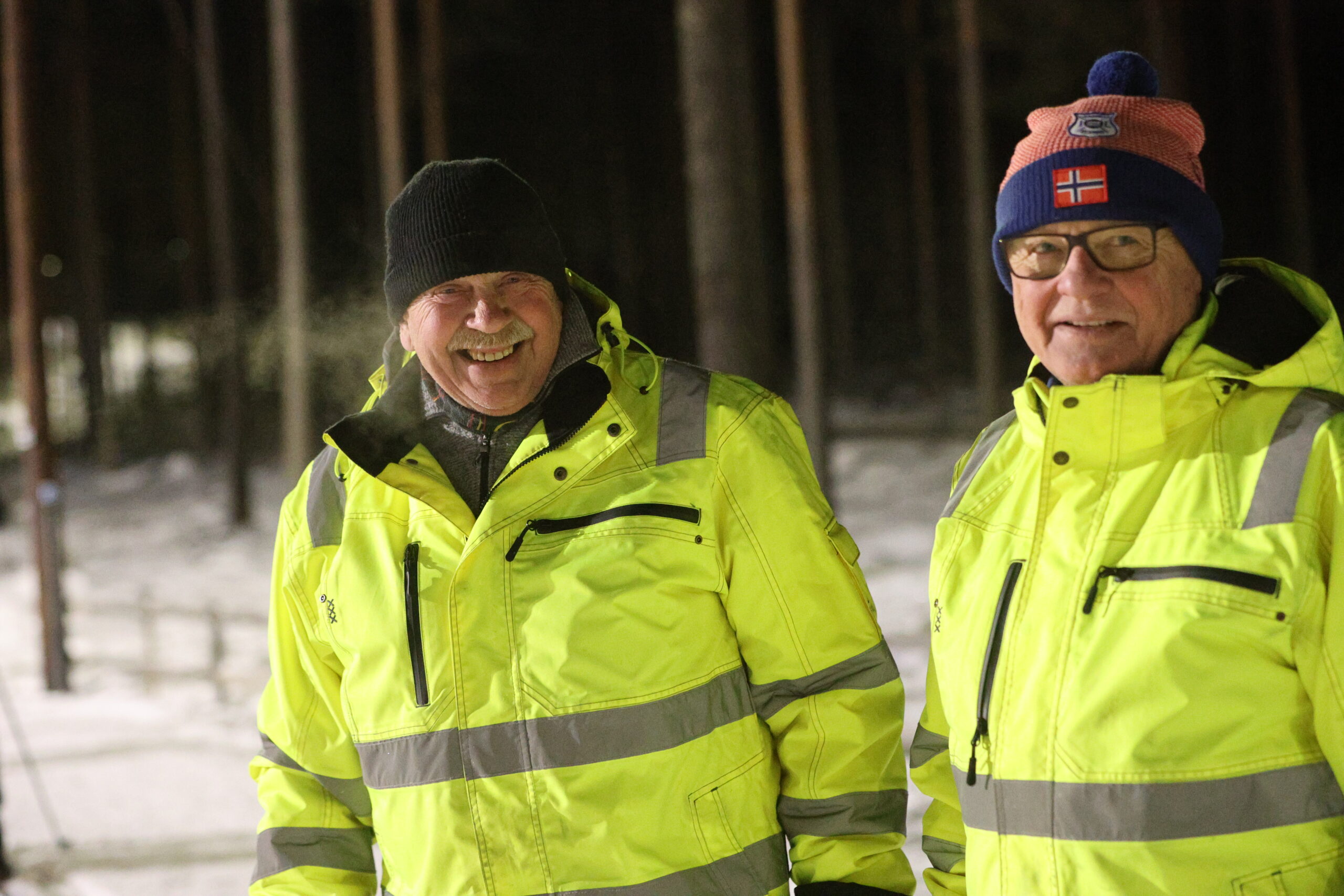 Roar og Tom Wang er blant de mange dugnadsheltene på Liermoen.