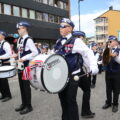 Kongsvinger skolekorps får låne instrumenter av Drum ladies og Kongsvinger veterankorps til å gjennomføre sin Vårkonsert. Om alle i korpset har uniform på 17. mai er fortsatt usikkert etter brannen på Vennersberg skole.