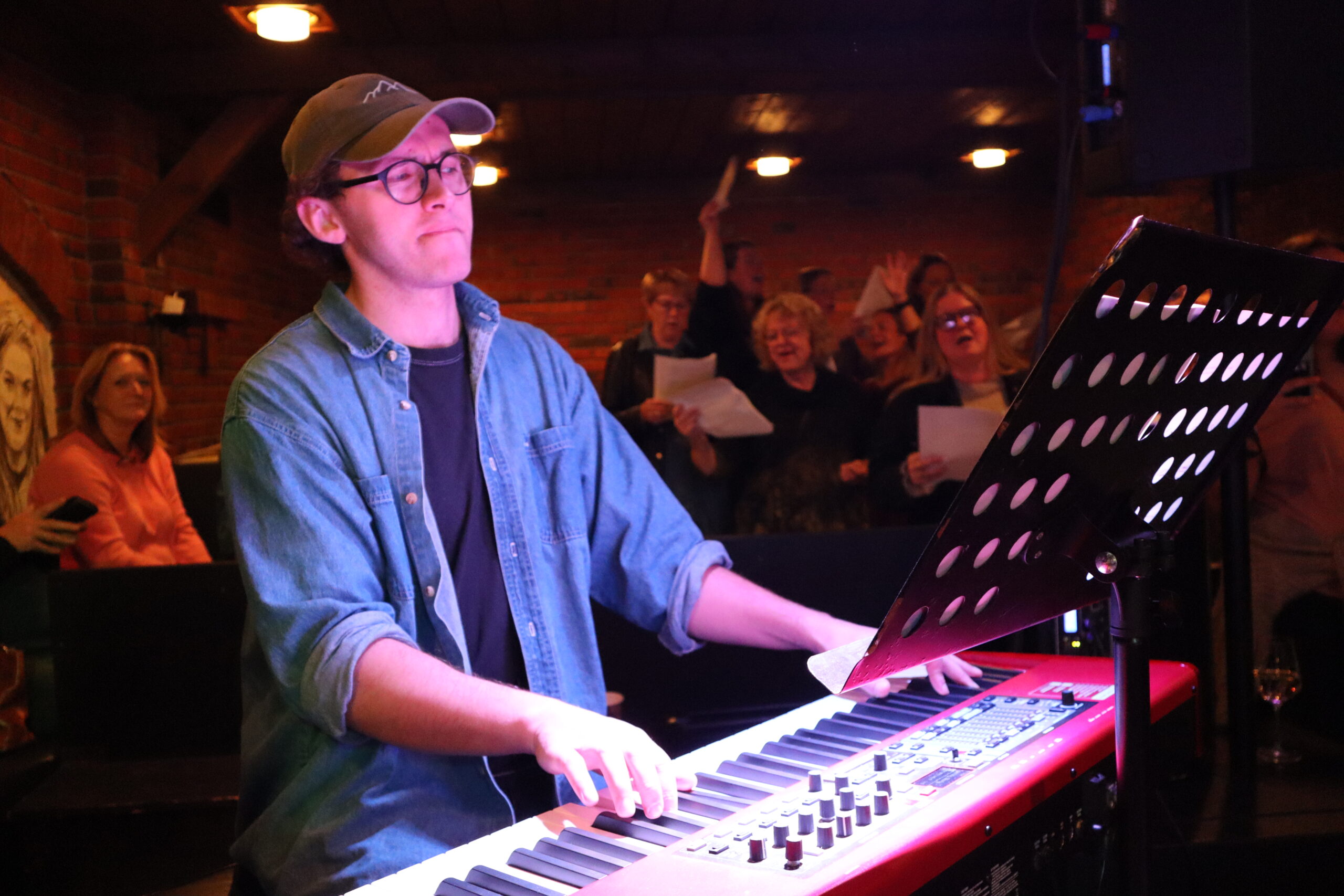 Martin Sternberg står for musikken.