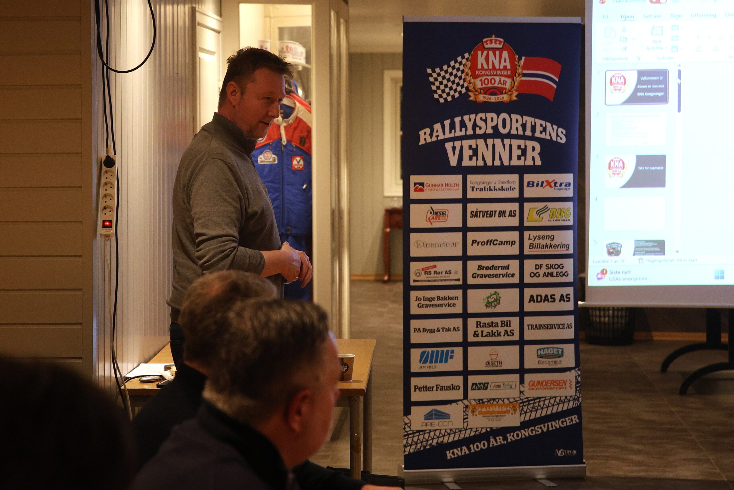 Rallysportens venner har ligget litt i brakk, men Ole Jonny Branes er glad for at de er tilbake og kan hjelpe satsningen til førere og kartlesere. Det er første gang de har delt ut en pris til en kartleser.