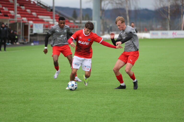 Markus Flores og KIL hadde ikke en god dag på jobb.