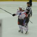Theodor Karlunden (t.v.) feiret sin avgjørende scoring sammen med Albin Emanuelsson.