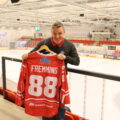 Kongsvinger Ishockey auksjonerer bort A-lags spillernes hjemmetrøyer som er brukt i vinterens 1.divisjonsspill.
