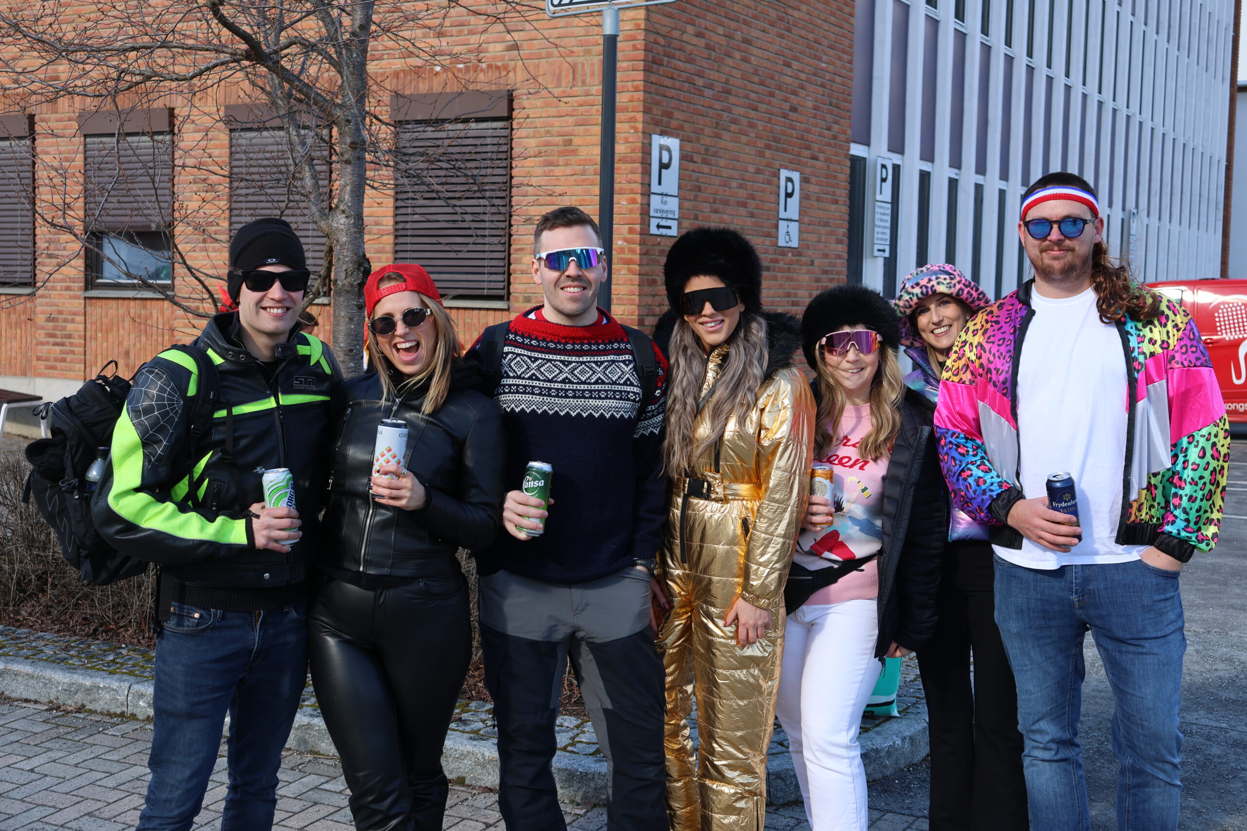 Steve Røkland (f.v.), Lena Røkland, Oscar Renfang, Silje Steinslien, Kine Lukashaugen, Rachel Diesen og Torbjørn Lukashaugen.