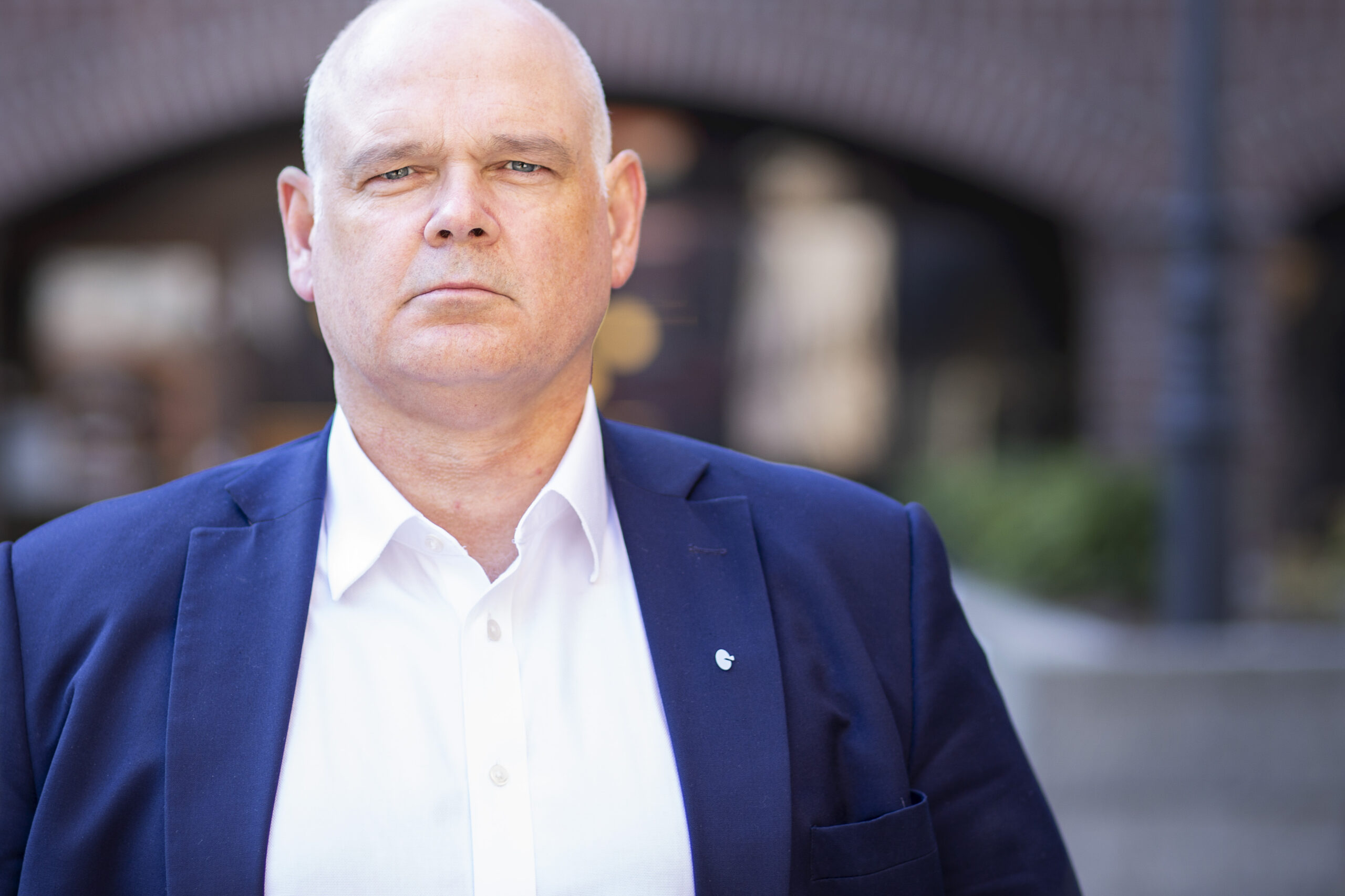 – Vi ser at der vi finner grove og bevisste brudd på regelverket Skatteetaten forvalter, finner vi ofte brudd på andre etaters regelverk. Derfor deler vi informasjon vi finner videre til aktuelle instanser, sier skattekrimsjef Erik Nilsen i Skatteetaten.
