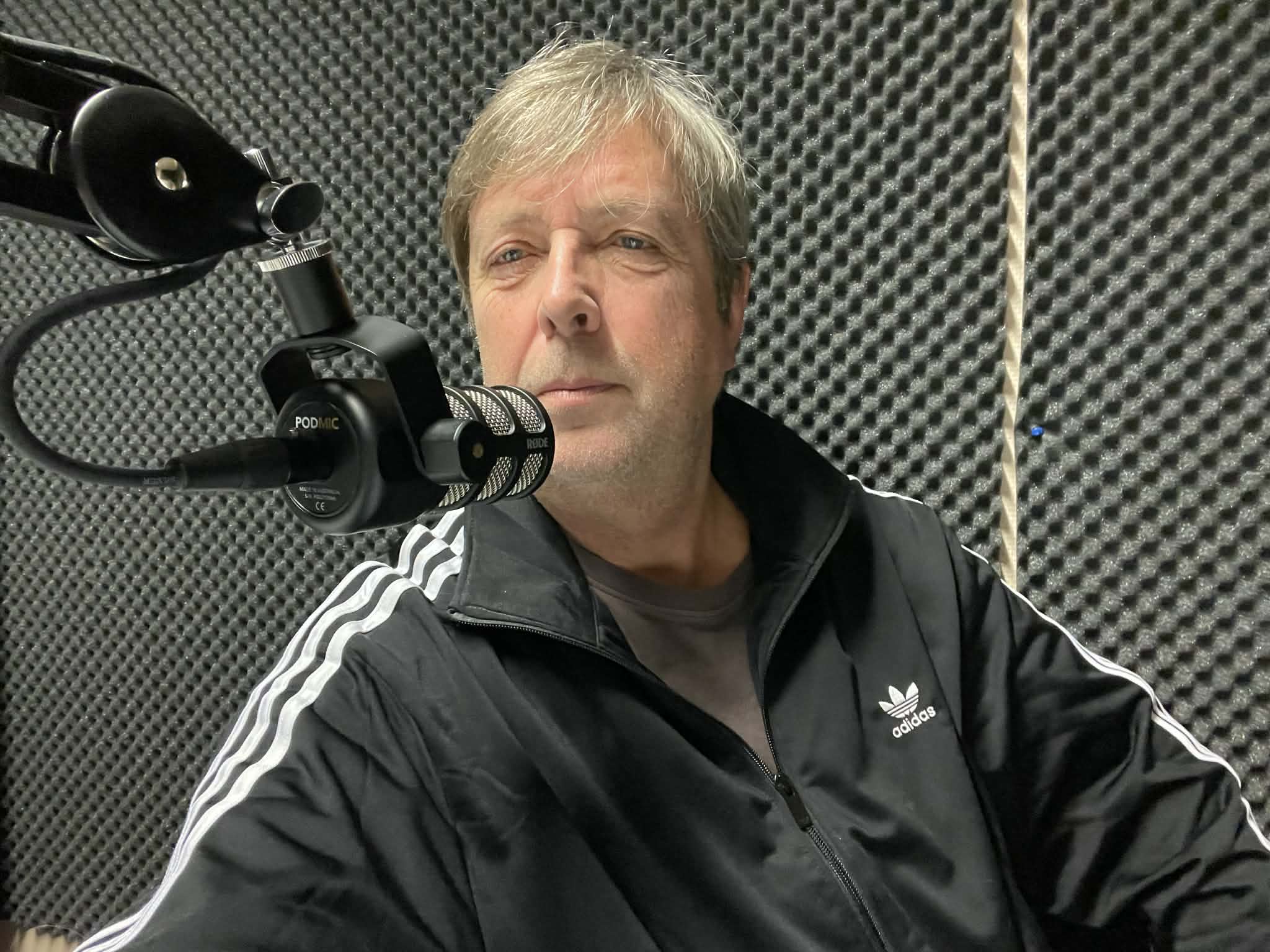 Tore Strømøy er nå aktuell med egen podcast.