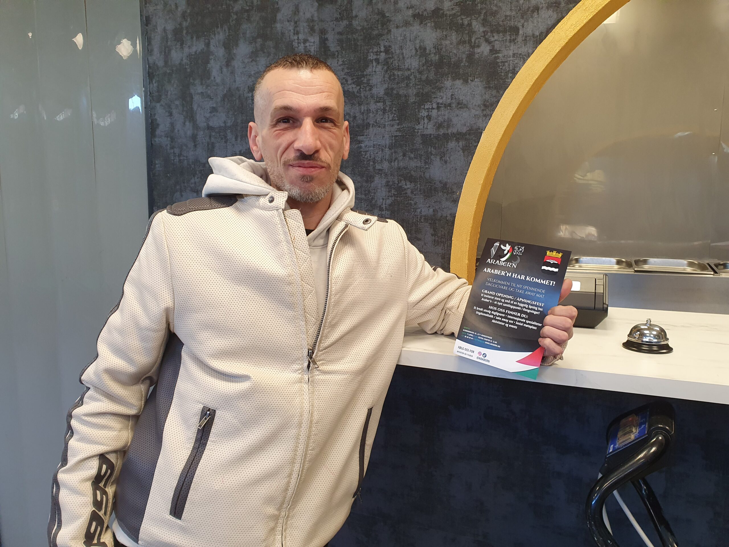 Shawarma og annen takeaway blir en del av tilbudet i «Araber’n».