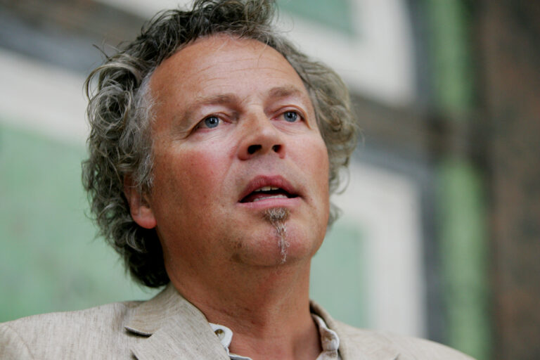 Tirsdag 14. april kommer forfatteren, satirikeren og kunsthistorikeren Tommy Sørbø til kongsvinger med sitt Edutainment-show.