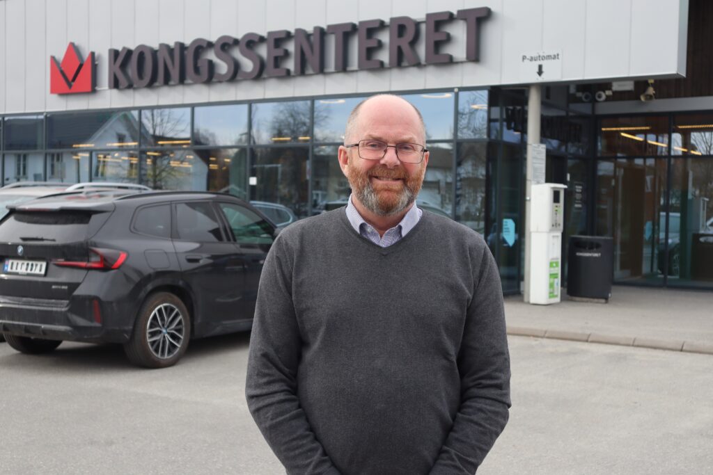 Lasse Ellingsen, senterleder ved Kongssenteret, ser frem imot 25-årsjubileumet av Kongssenteret.