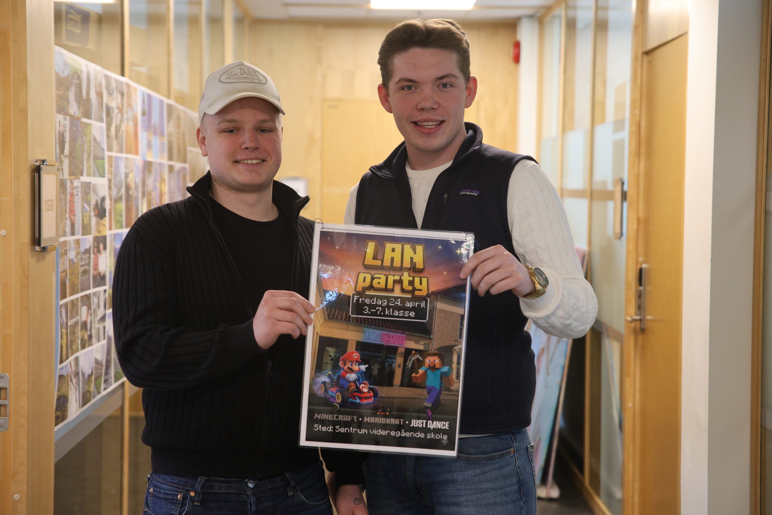 Ravn Matthias Ottesen og Daniel Ljønerholth forteller at det har ligger mye arbeid bak å skulle arrangere LAN til fredag.