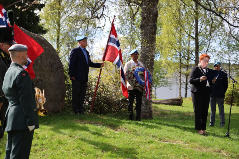 I Byparken var det ordfører Elin Såheim Bjørkli som holdt 8.mai-tale.