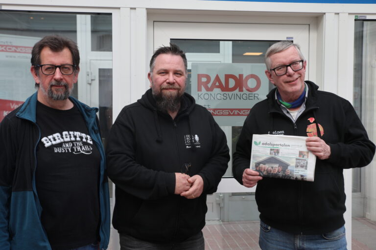 Lasse Weckhorst ( i midten) fra Odal Rock Club er ukens gjest i Kulturstreif med Lars Ovlien og Øivind Roos.