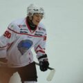 Kongsvinger-gutten Christian Johansen blir ikke med KIL ishockey neste sesong. Her fra da han scoret mot Rosenborg i nedrykkskvalifiseringen.
