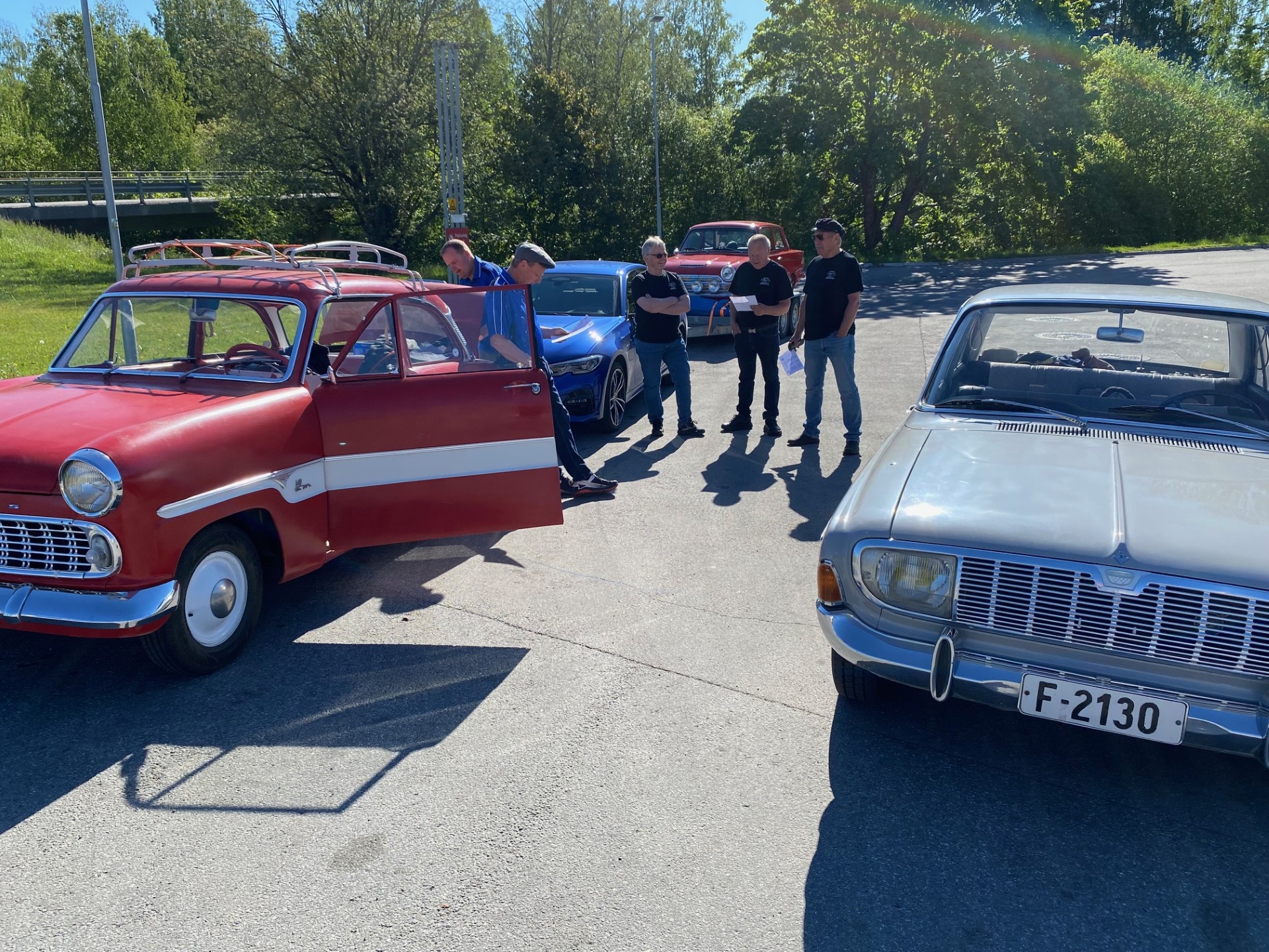 Bilene som deltar i Flåklypa Grand Prix må være fra 1969 eller eldre.