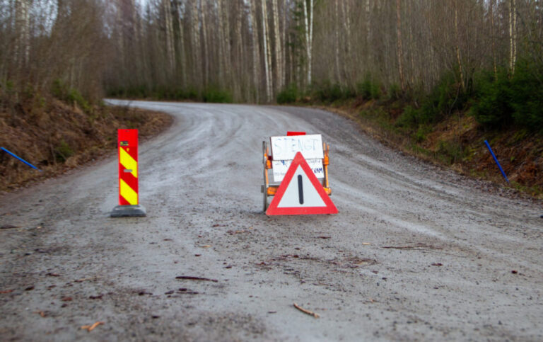 Flere økonomiske modeller skal utredes for å finne frem til en god løsning for drifting av Overåsvegen.