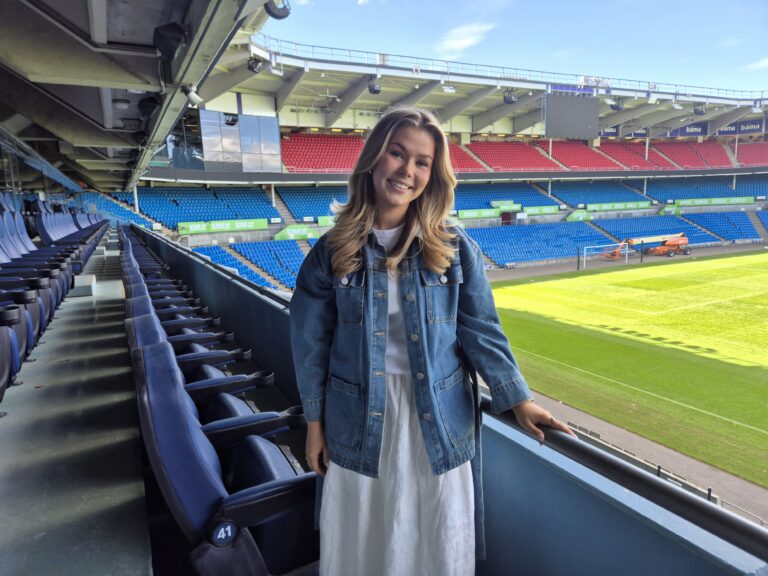 Fride Kokkim (22) fra Kongsvinger skal representere BAMA under Fotball-VM i USA.