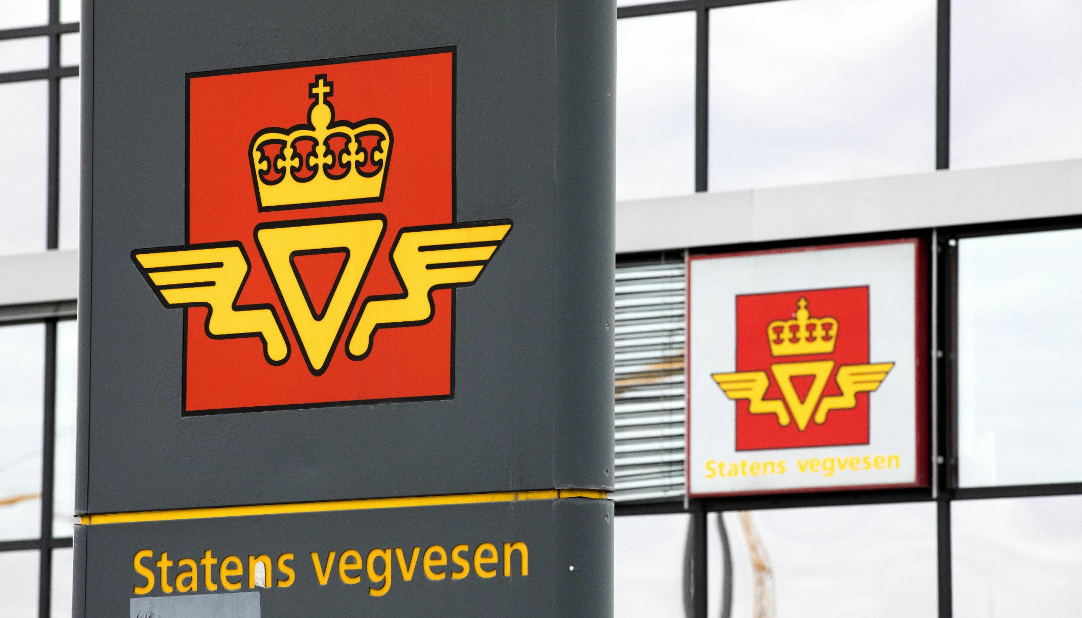 Statens vegvesen holdt kontroll på Magnormoen natt til onsdag.